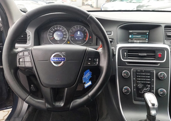 Volvo V60 cena 29900 przebieg: 300031, rok produkcji 2012 z Giżycko małe 562